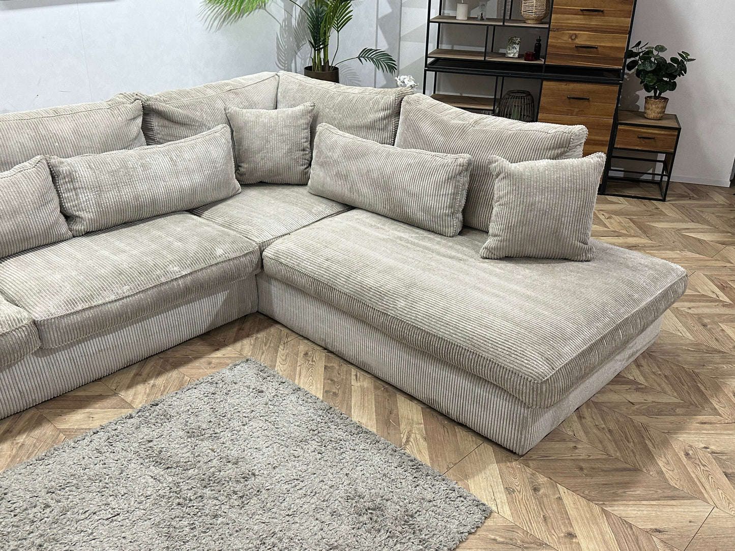 Witte Ribstof Hoekzetel ~ Losse Kussens Met Afneembare Hoezen