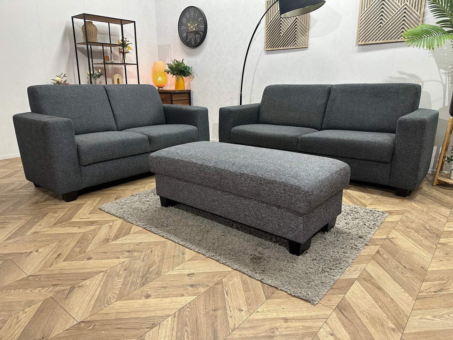 Antraciet/Grijze Zetels Set Inc Hocker ~ Vaste Kussens