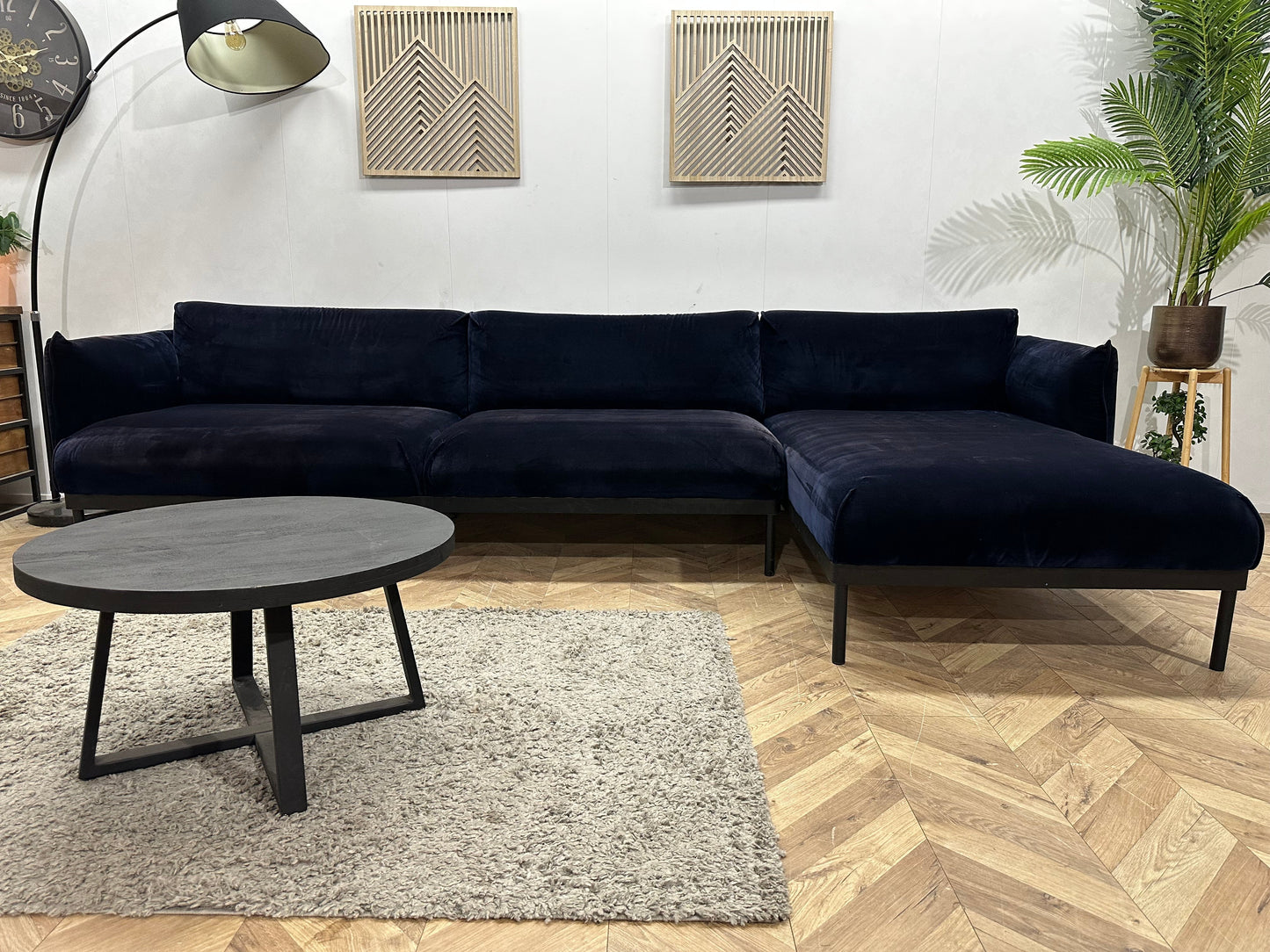 Blauwe Velvet Hoekzetel ~ Losse Rugkussens Met Afneembare hoezen