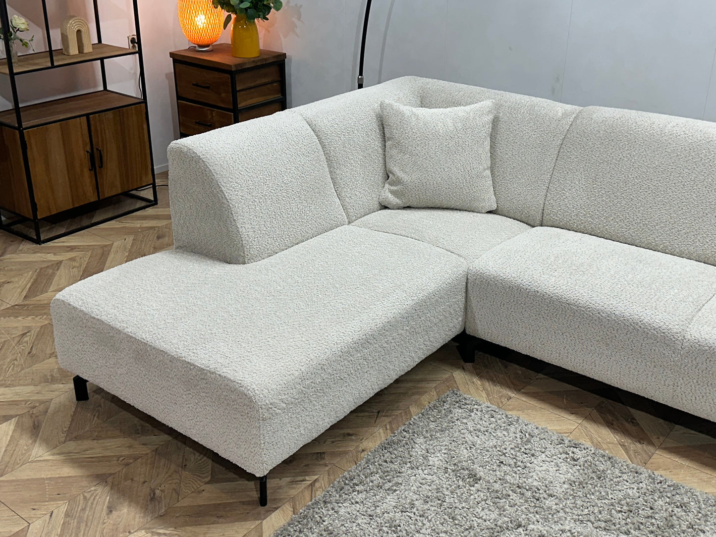 !Showroommodel! Witte Bouclé Hoekzetel