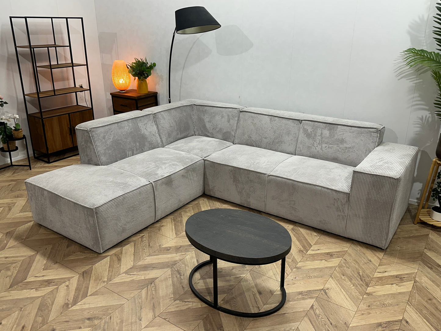 !Showroommodel! Licht Grijze Ribstof Hoekzetel