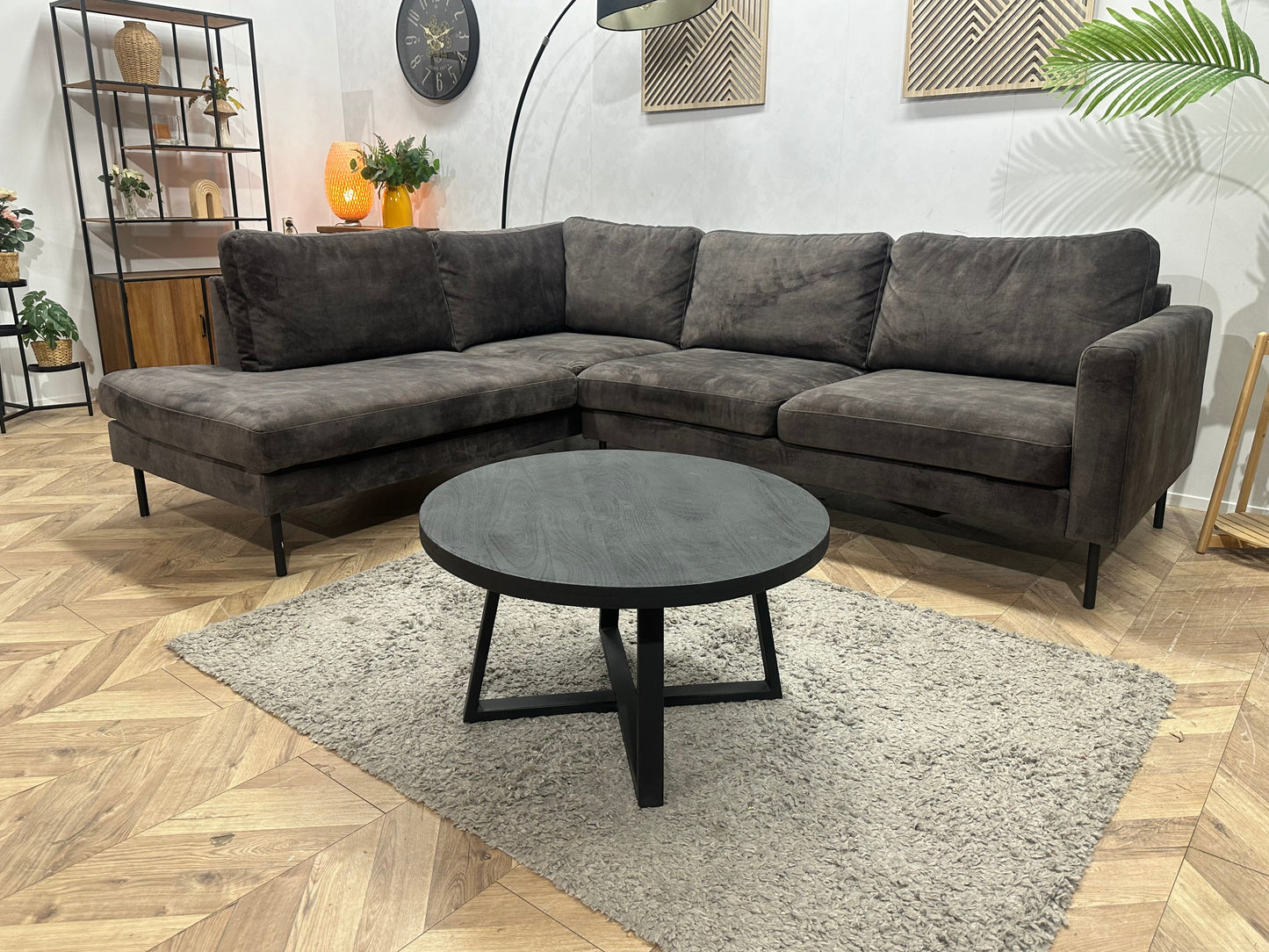 Antraciet Velvet Hoekzetel ~ Losse Kussens Met Afneembare Hoezen