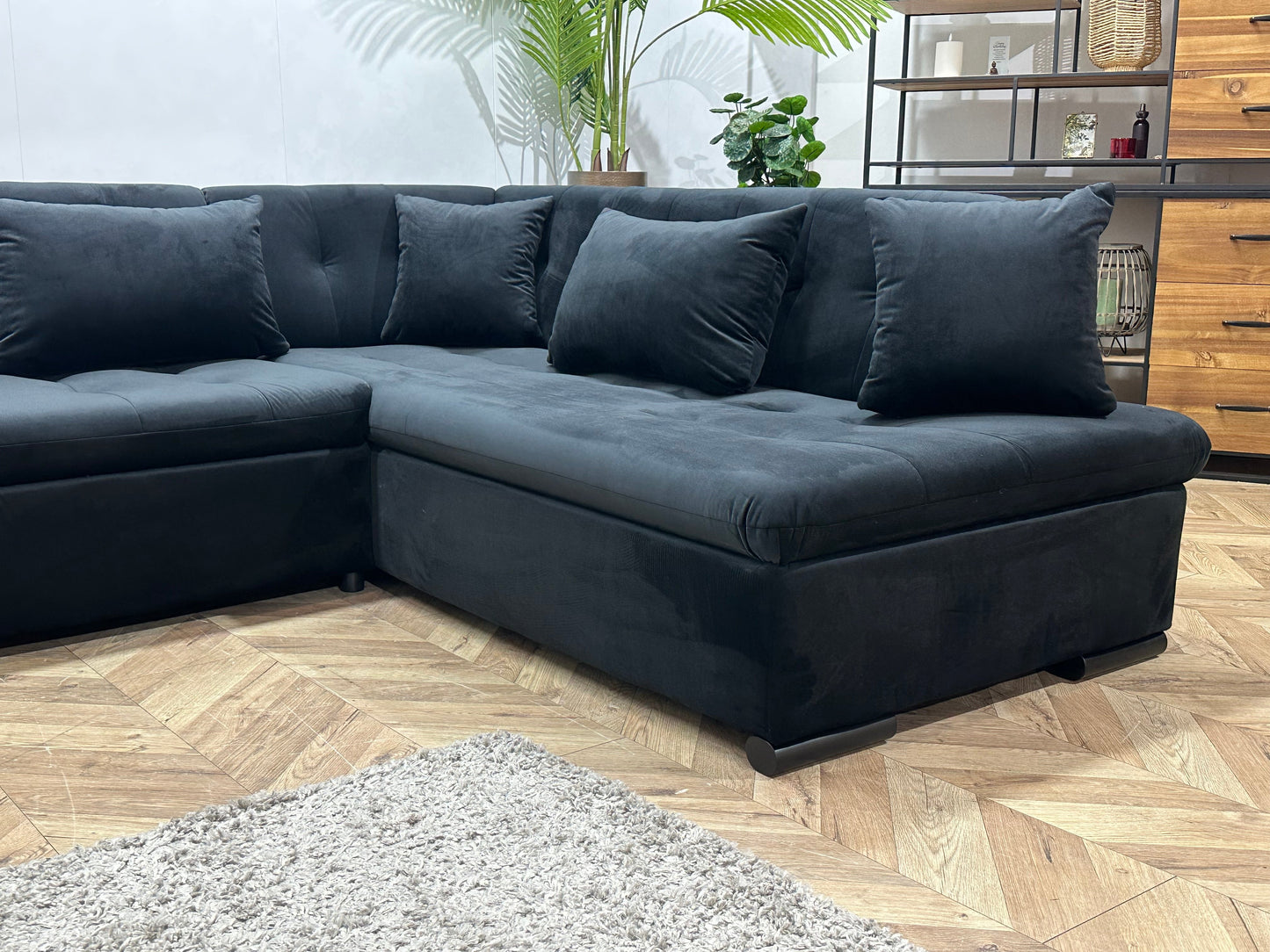 !Showroommodel! Zwarte Velvet U Zetel