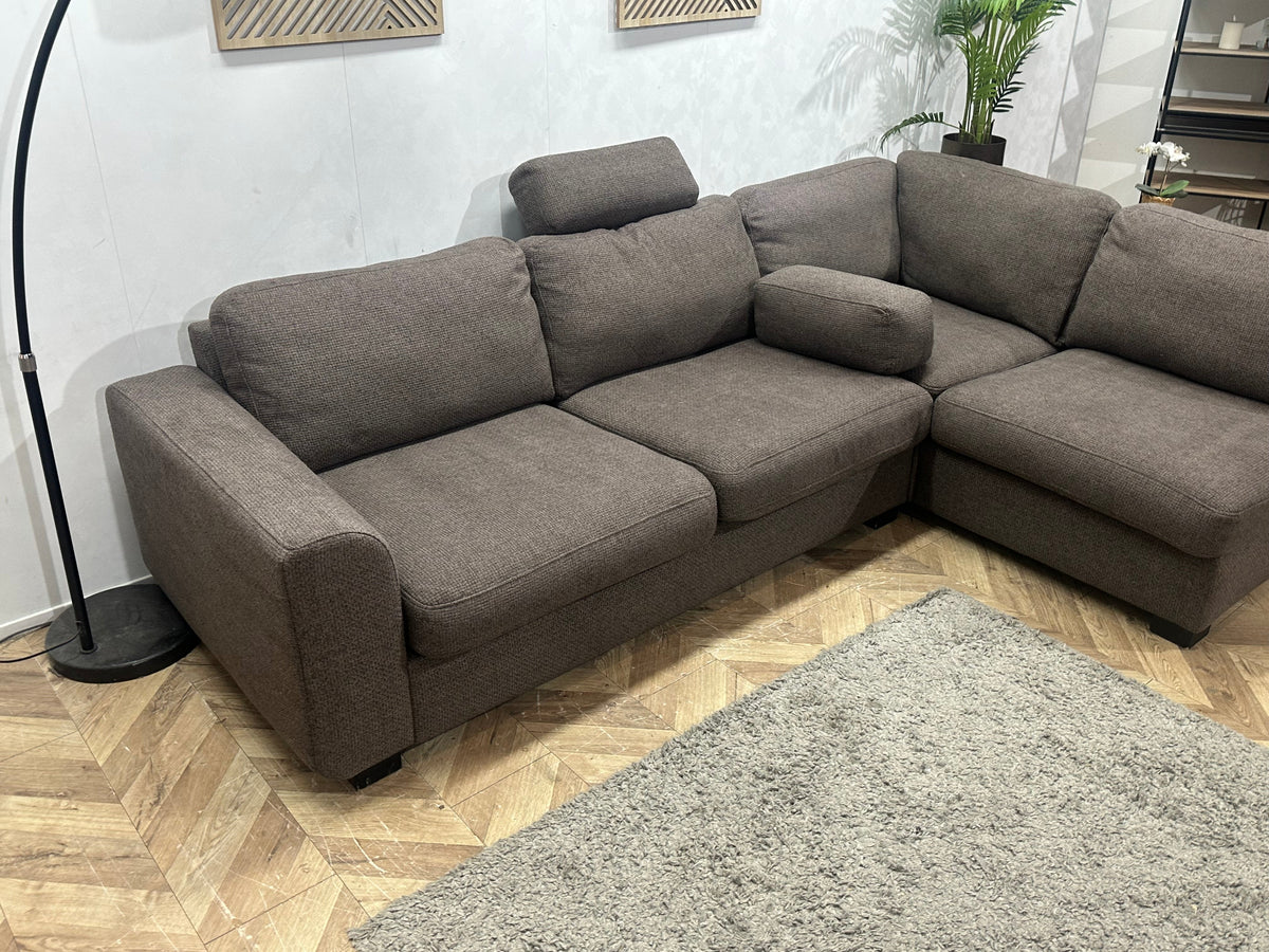 Taupe Hoekzetel ~ Losse Kussens Met Afneembare Hoezen