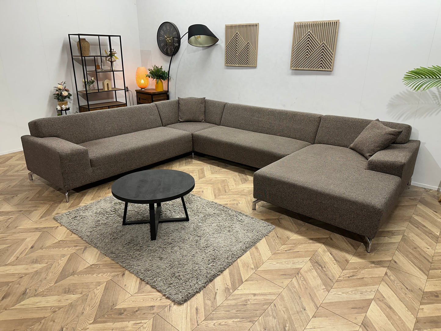 IN.HOUSE Bruine Stoffen U Zetel ~ Vaste Kussens