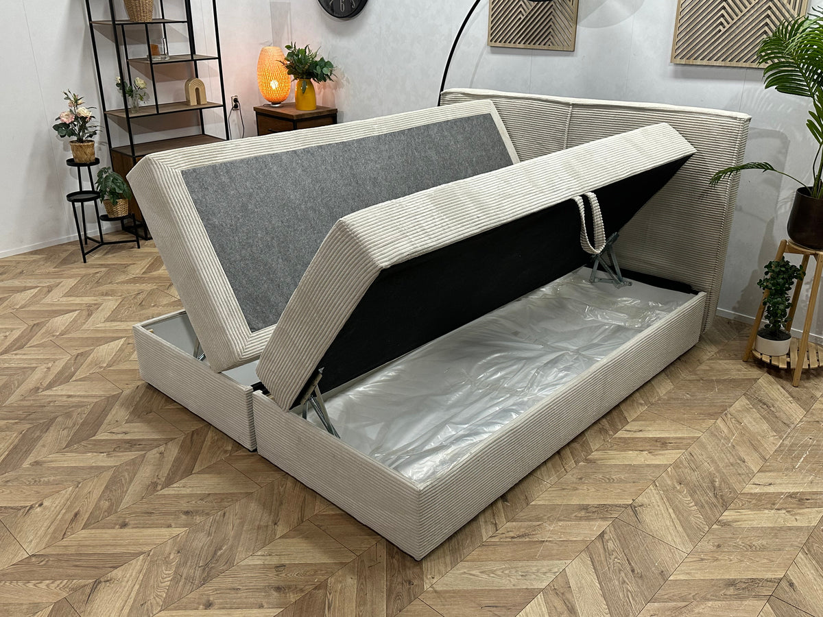 !Showroommodel! Witte/Crème Ribstof Boxspring Inc Topper