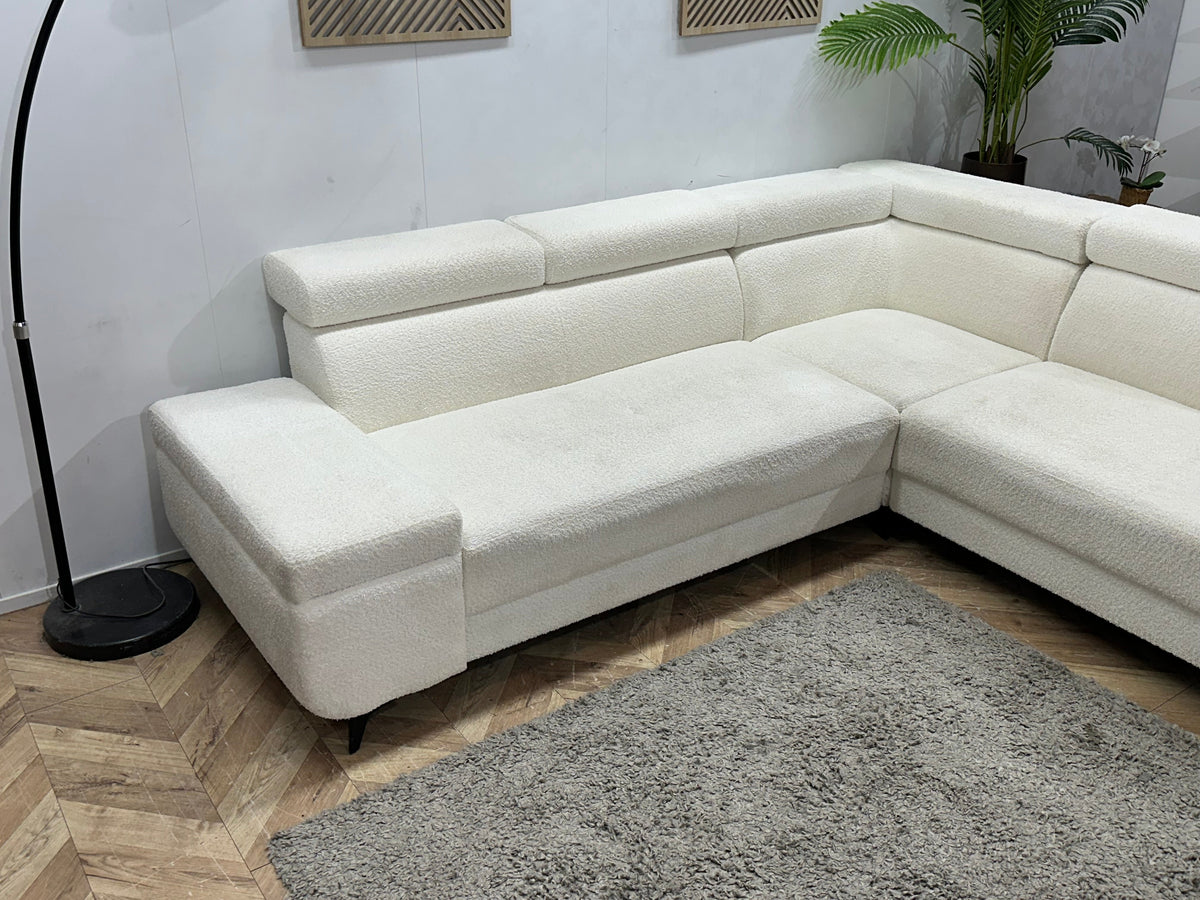 !Showroommodel! Witte Bouclé Stoffen Hoekzetel ~ Verstelbare Hoofdsteunen