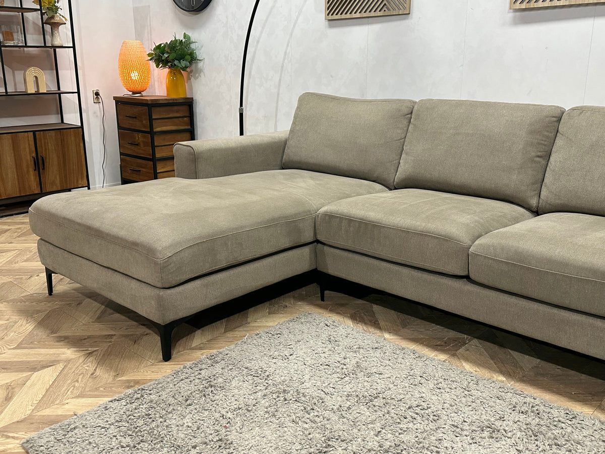 Beige Suède Stoffen Hoekzetel ~ Losse Kussens Met Afneembare Hoezen