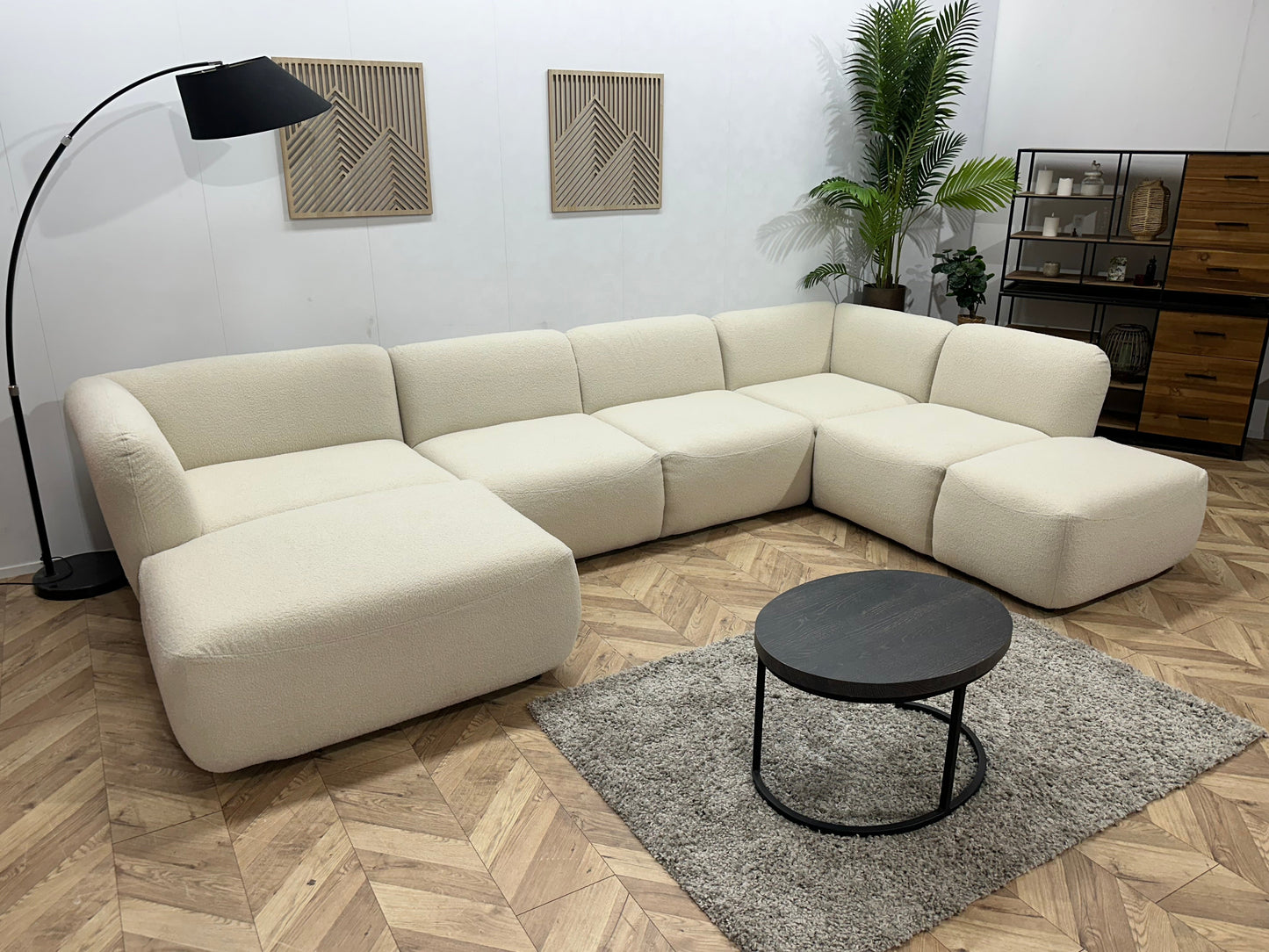 !Showroommodel! Witte Bouclé U Zetel
