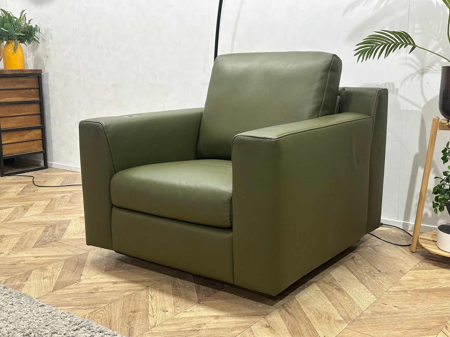 !Nieuw! Montèl Groene Echt Lederen Fauteuil ~ Elektrisch Verstelbare Zithoogte (4 Stuks Beschikbaar)
