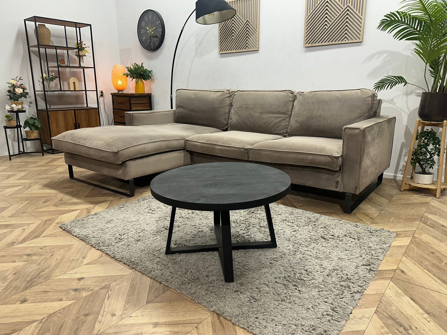 Licht Bruine Velvet Hoekzetel ~ Losse Kussens Met Afneembare Hoezen