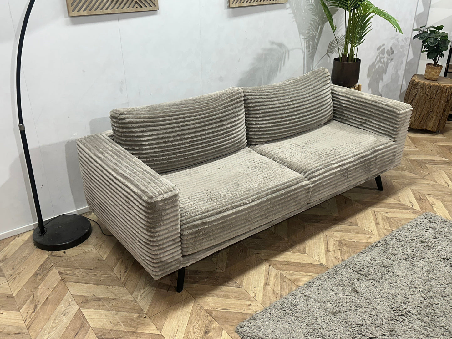 Grijze Ribstof 2.5-Zits Zetel Inc Hocker ~ Losse Kussens Met Afneembare Hoezen