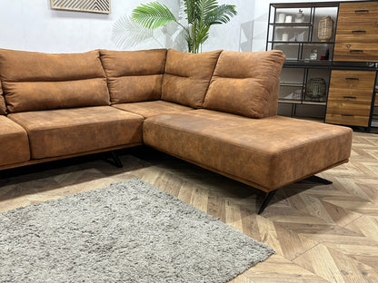 Cognac Bruine Suède Stoffen Hoekzetel ~ Losse Kussens Met Afneembare Hoezen
