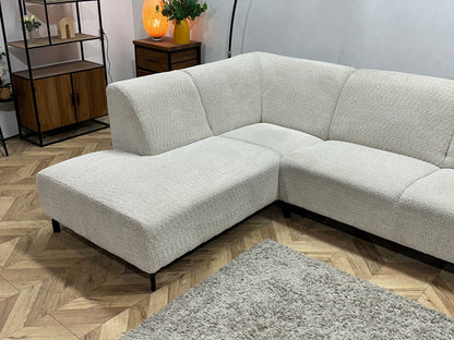 !Showroommodel! Witte/Crème Bouclé Stoffen Hoekzetel