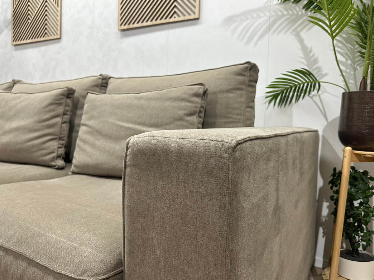 Room108 Beige Suède Stoffen Hoekzetel ~ Losse Kussens Met Afneembare Hoezen
