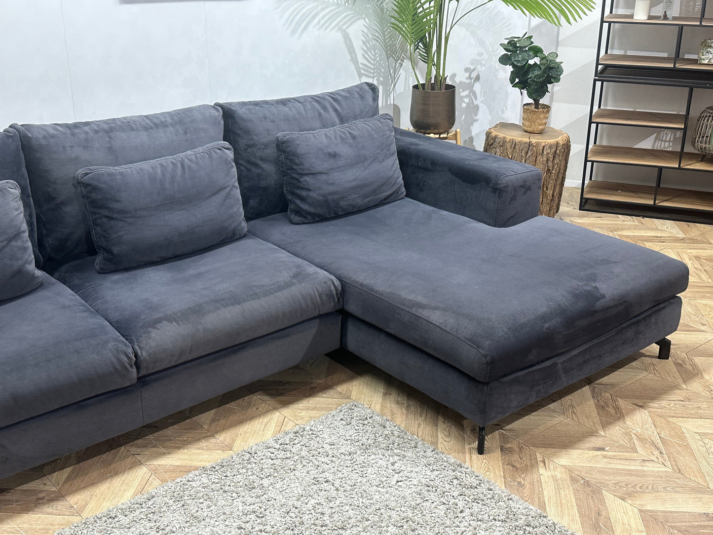 Antraciet Velvet Hoekzetel ~ Losse Kussens Met Afneembare Hoezen