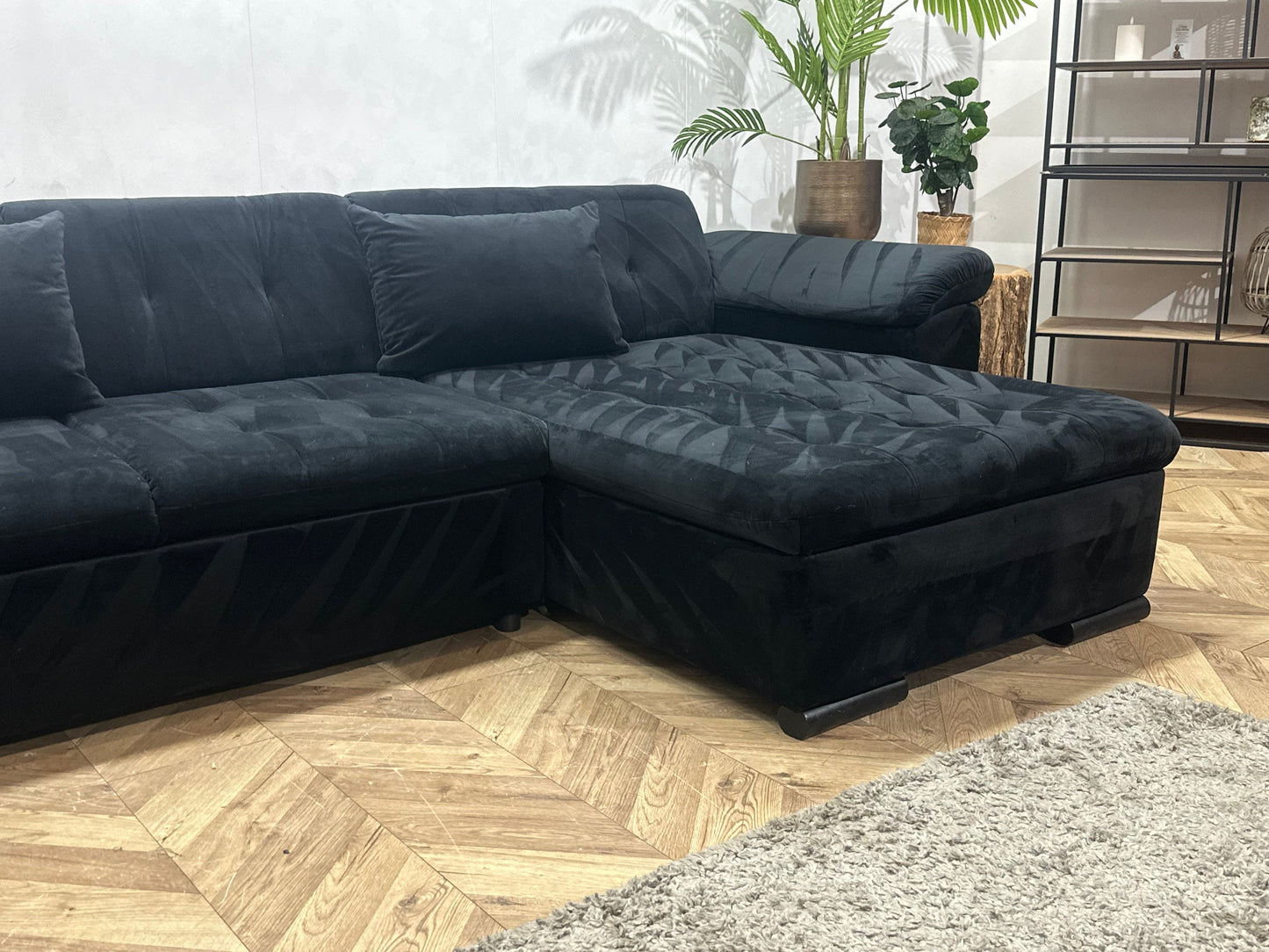 !Showroommodel! Zwarte Velvet U Zetel