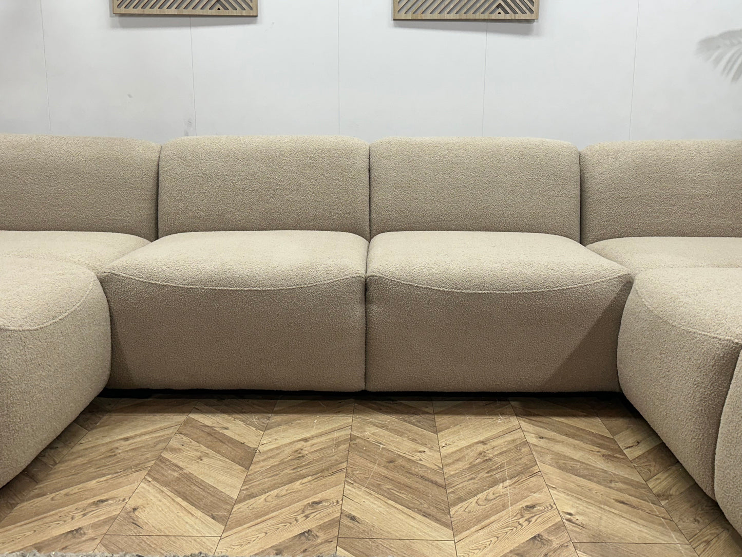 !Showroommodel! Beige Bouclé Stoffen U Zetel