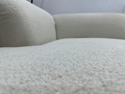 !Showroommodel! Witte Bouclé Stoffen U Zetel