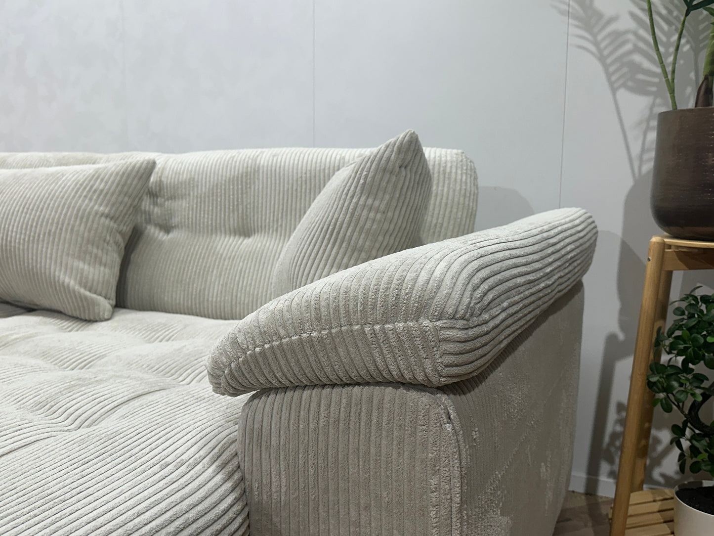 !Showroommodel! Witte Ribstof U Zetel