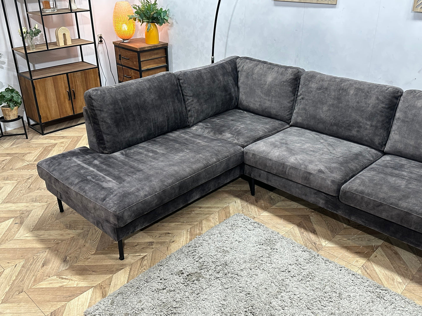 Antraciet Velvet Hoekzetel ~ Losse Kussens Met Afneembare Hoezen