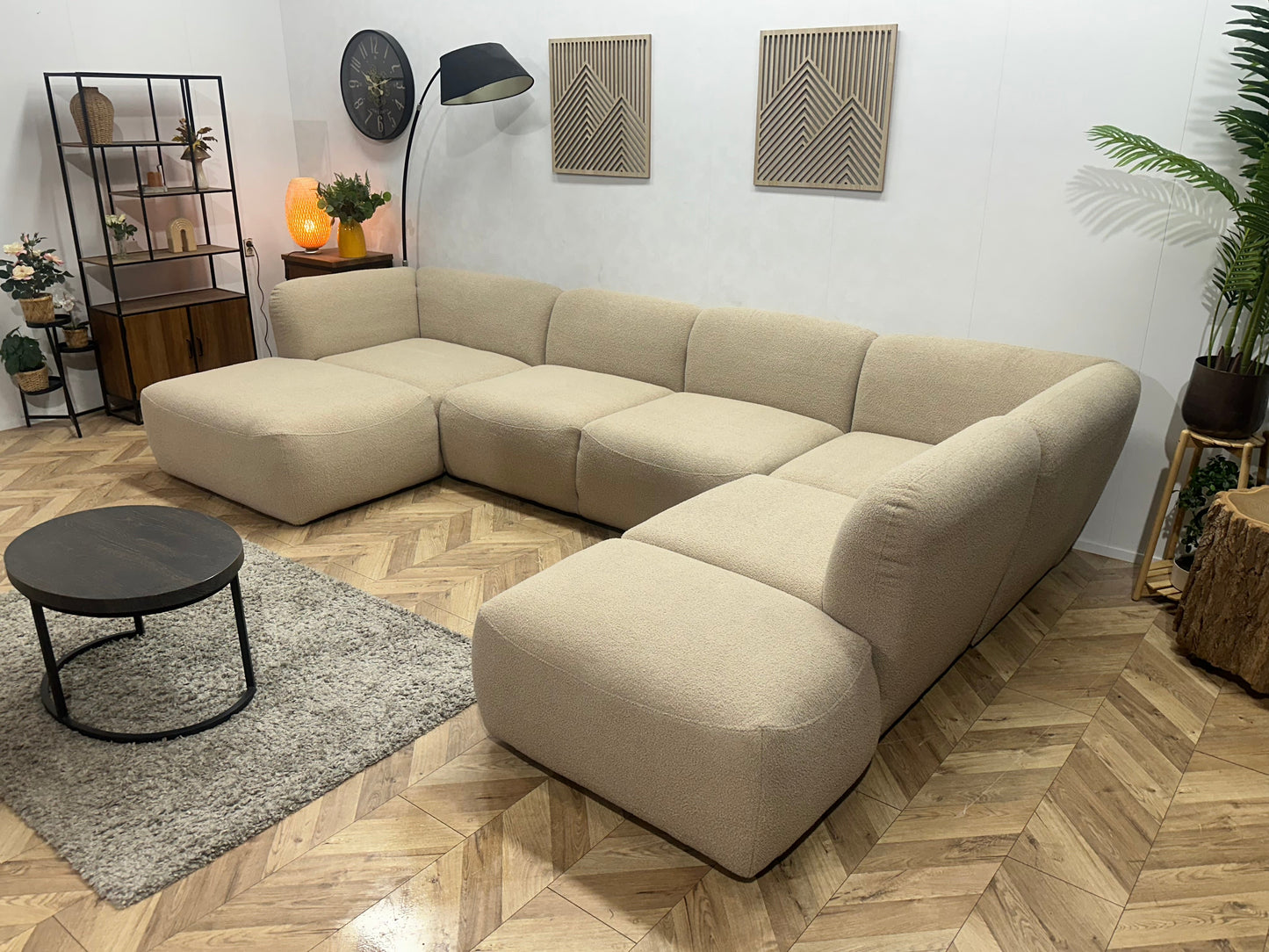 !Showroommodel! Beige Bouclé Stoffen U Zetel