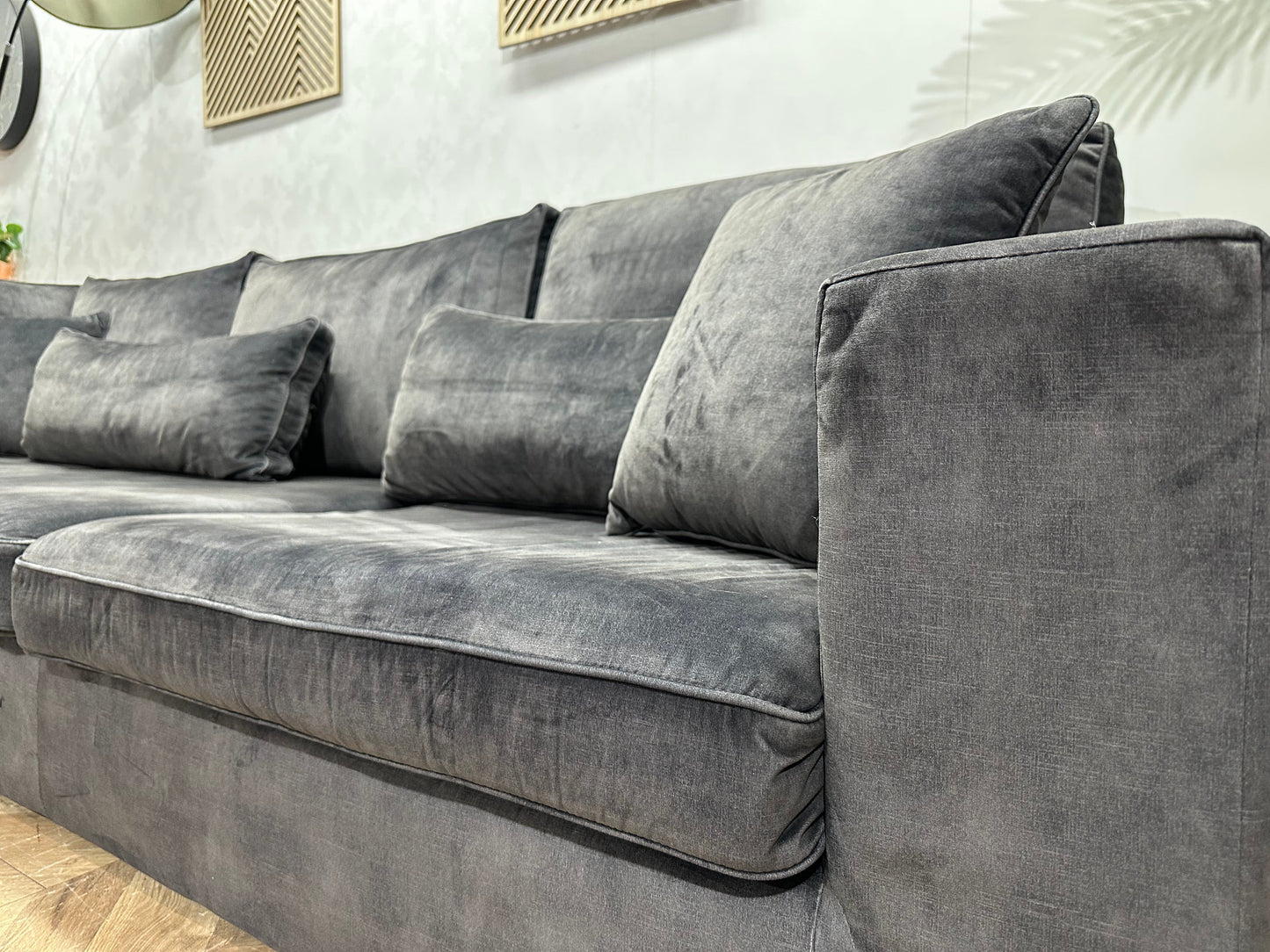 Antraciet Velvet Hoekzetel ~ Losse Kussens Met Afneembare Hoezen