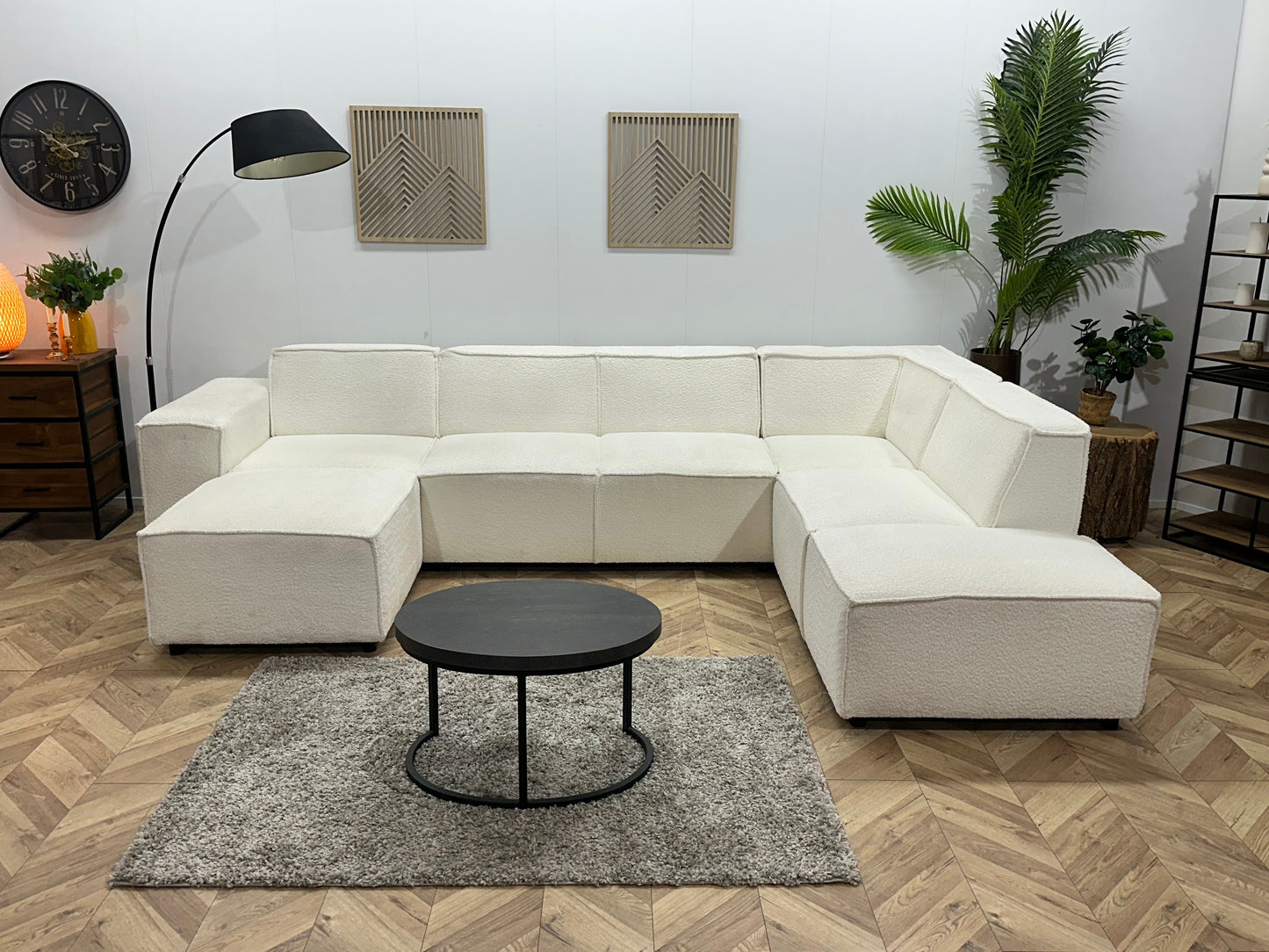 !Showroommodel! Witte Bouclé Stoffen U Zetel