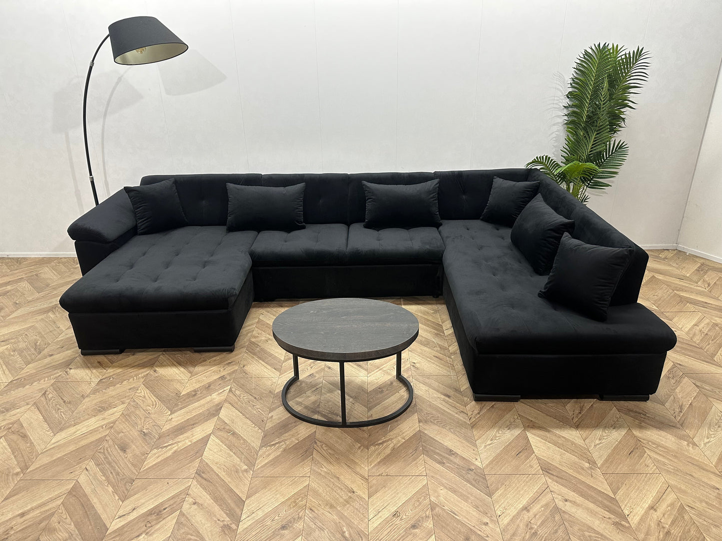 !Showroommodel! Zwarte Velvet U Zetel