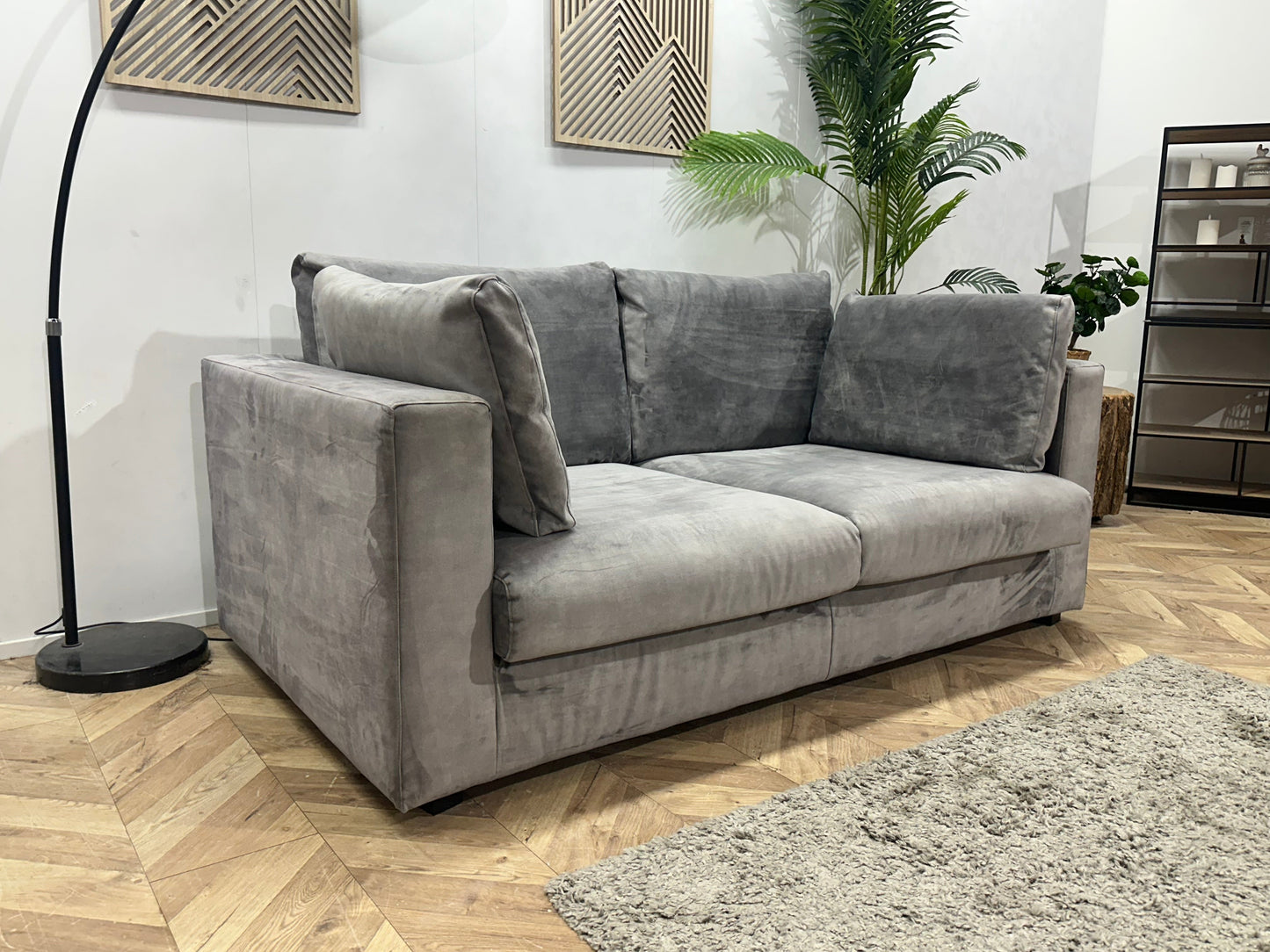 Licht Grijze Velvet 2.5-Zits Zetel ~ Losse Kussens Met Afneembare Hoezen