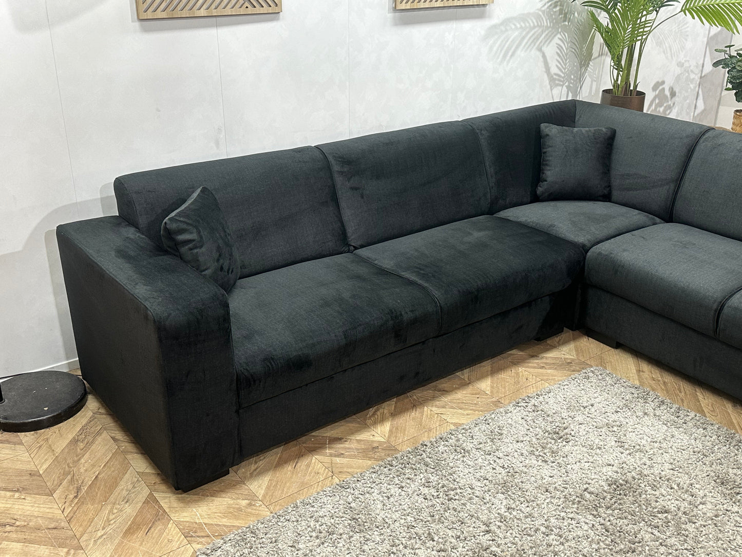 !Showroommodel! Zwarte Velvet Hoekzetel