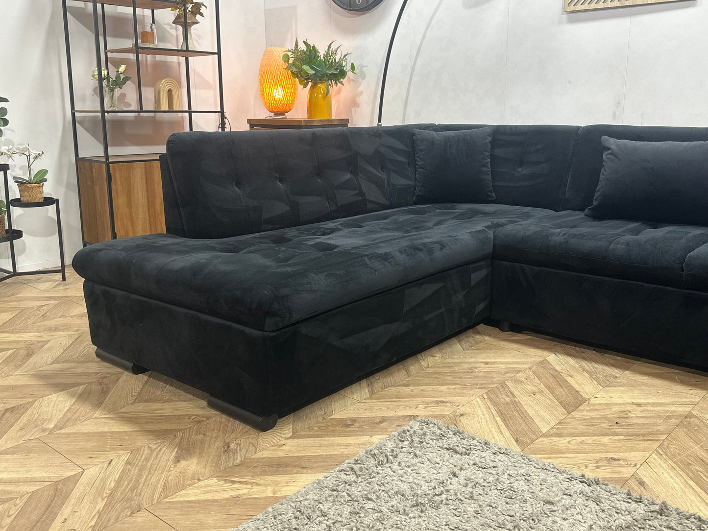 !Showroommodel! Zwarte Velvet U Zetel