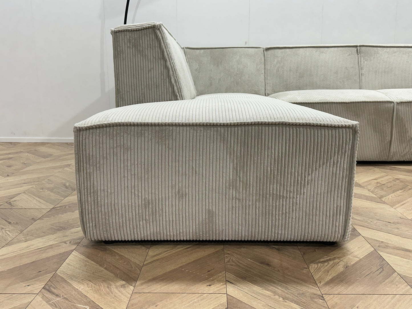 !Showroommodel! Witte Ribstof Hoekzetel