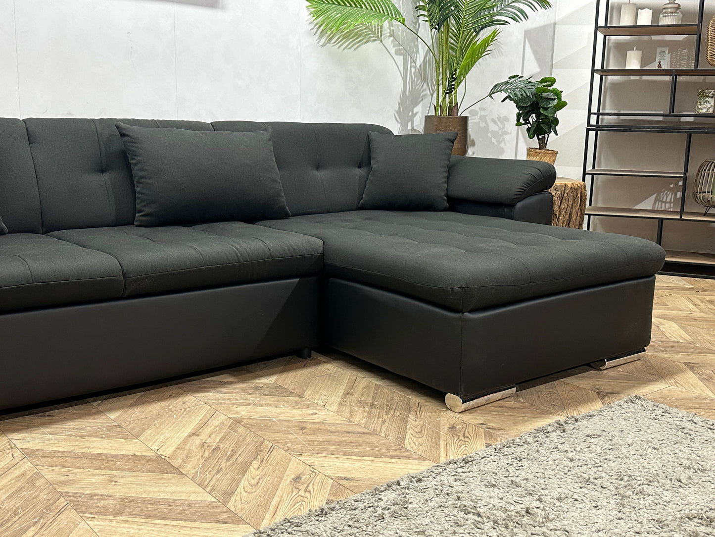 !Showroommodel! Zwarte Stoffen/Lederen U Zetel