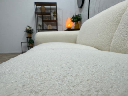 !Showroommodel! Witte/Crème Bouclé Stoffen 2.5-Zits Zetel