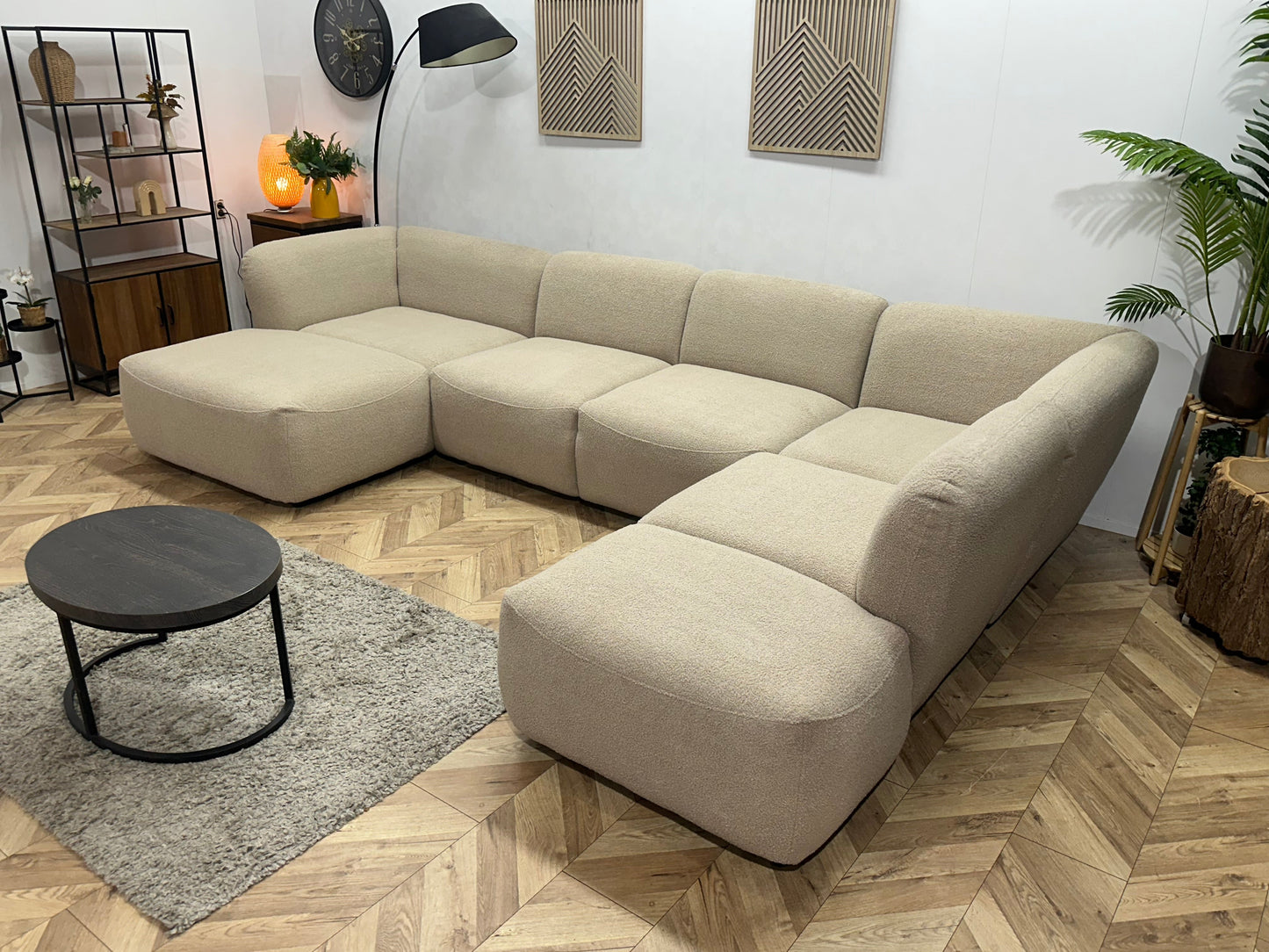 !Showroommodel! Beige Bouclé Stoffen U Zetel