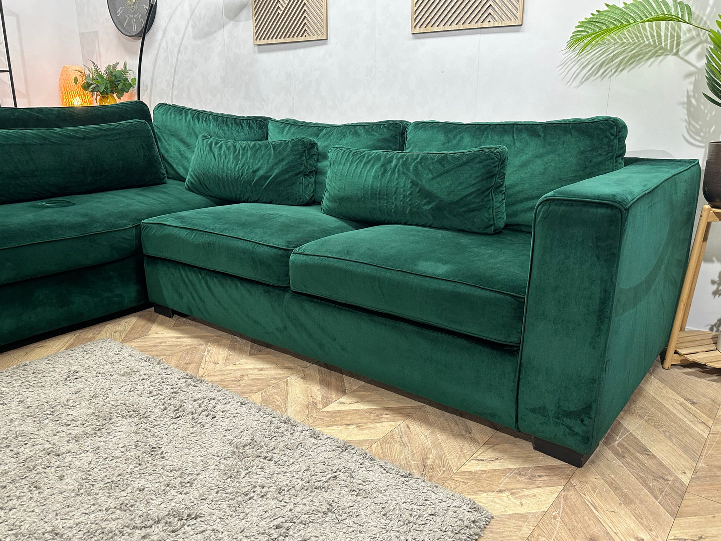 Groene Velvet Hoekzetel ~ Losse Kussens Met Afneembare Hoezen