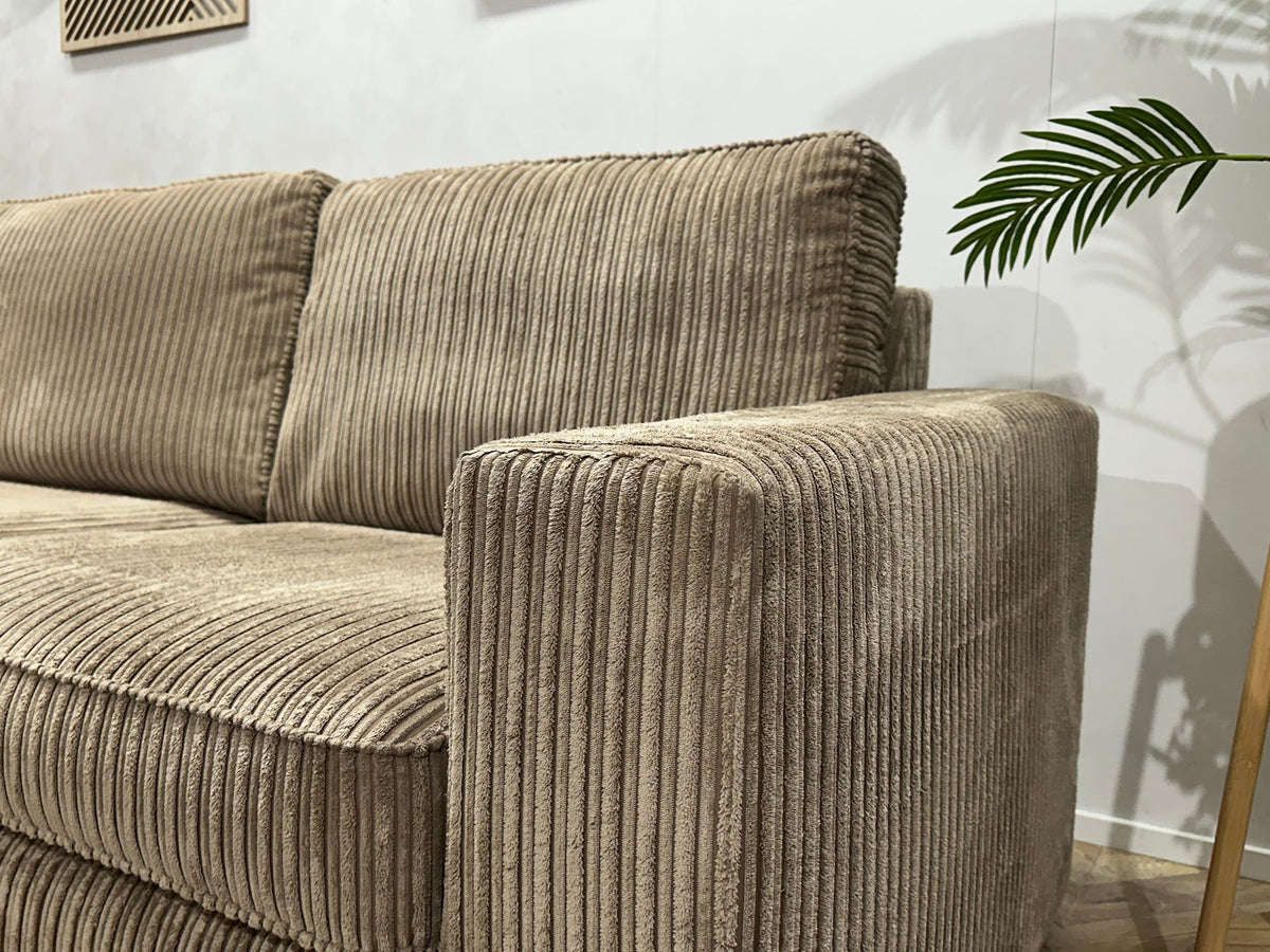 Beige Ribstof Hoekzetel ~ Losse Kussens Met Afneembare Hoezen