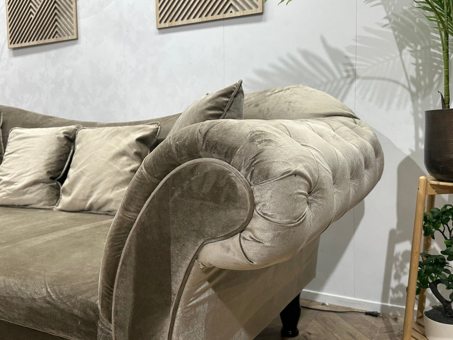 Licht Grijze Velvet ~ Losse Rugkussens Met Afneembare Hoezen