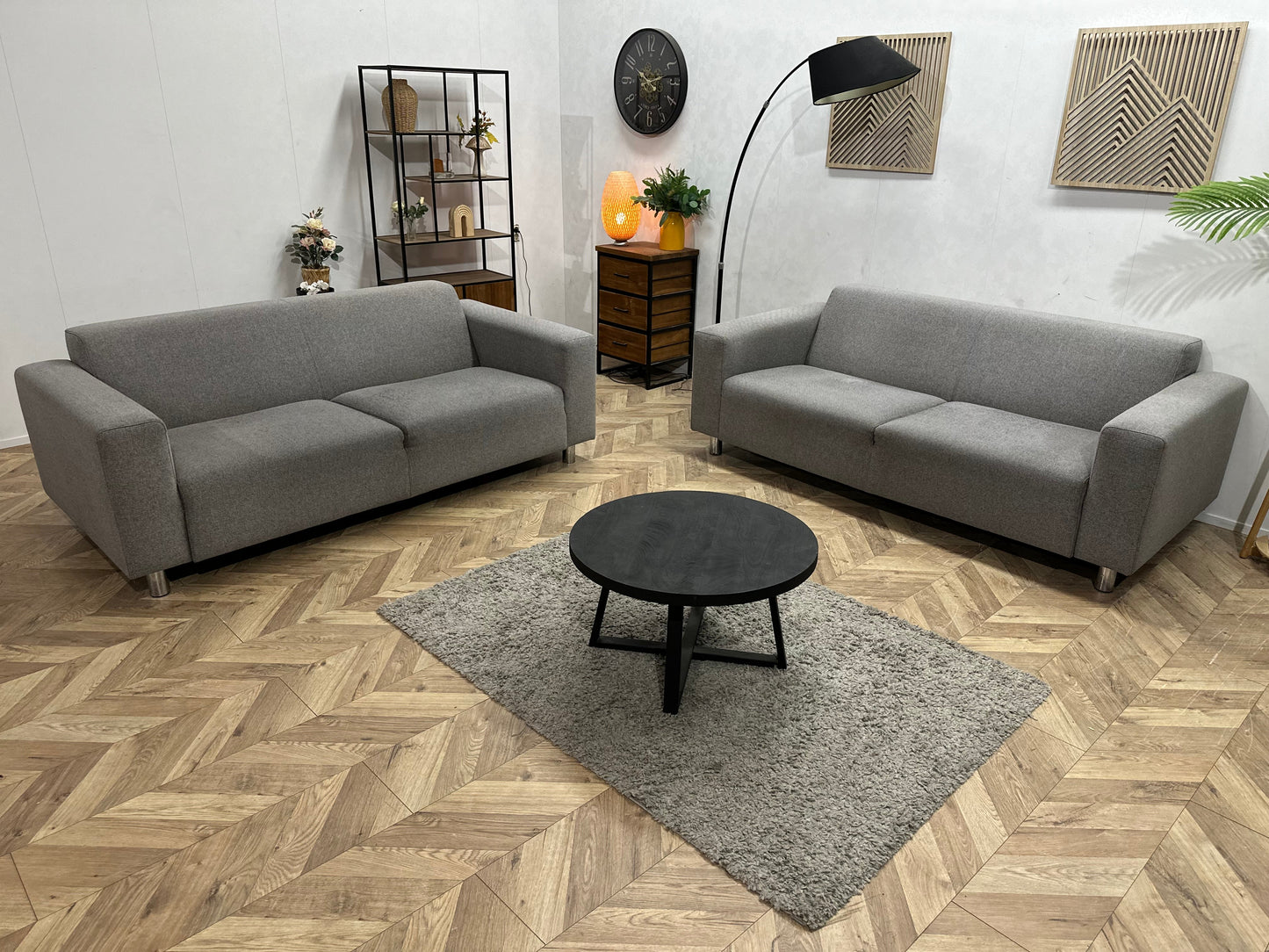Licht Grijze Stoffen Zetels Set ~ Vaste Kussens