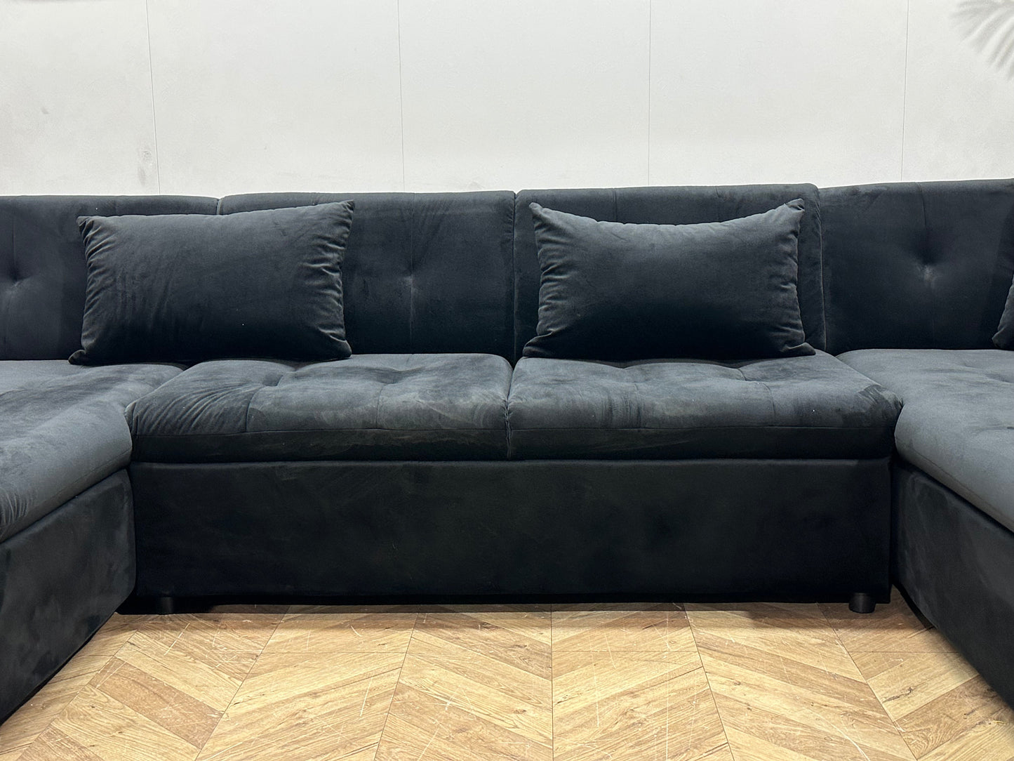 !Showroommodel! Zwarte Velvet U Zetel
