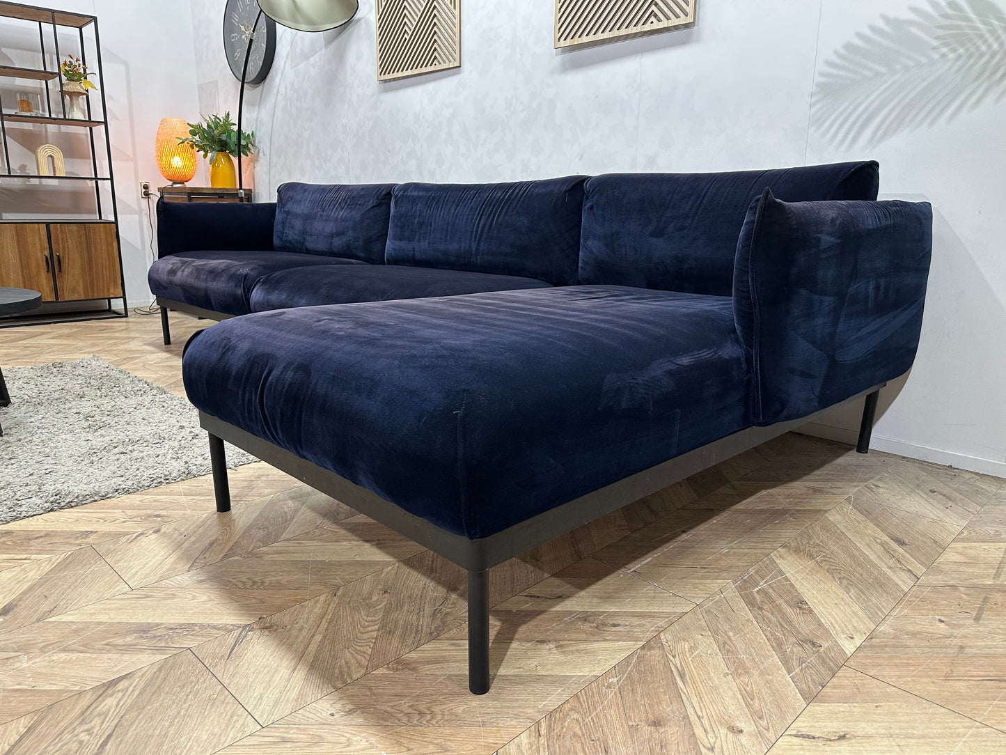 Blauwe Velvet Hoekzetel ~ Losse Rugkussens Met Afneembare hoezen