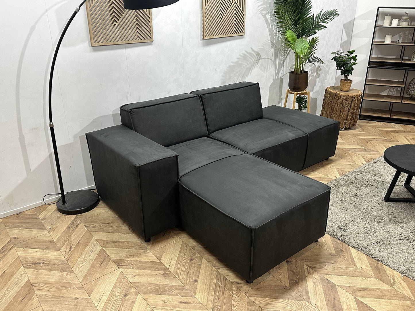 !Showroommodel! Antraciet Suède Stoffen Design Zetel
