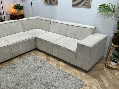 !Showroommodel! Witte Bouclé Stoffen Hoekzetel
