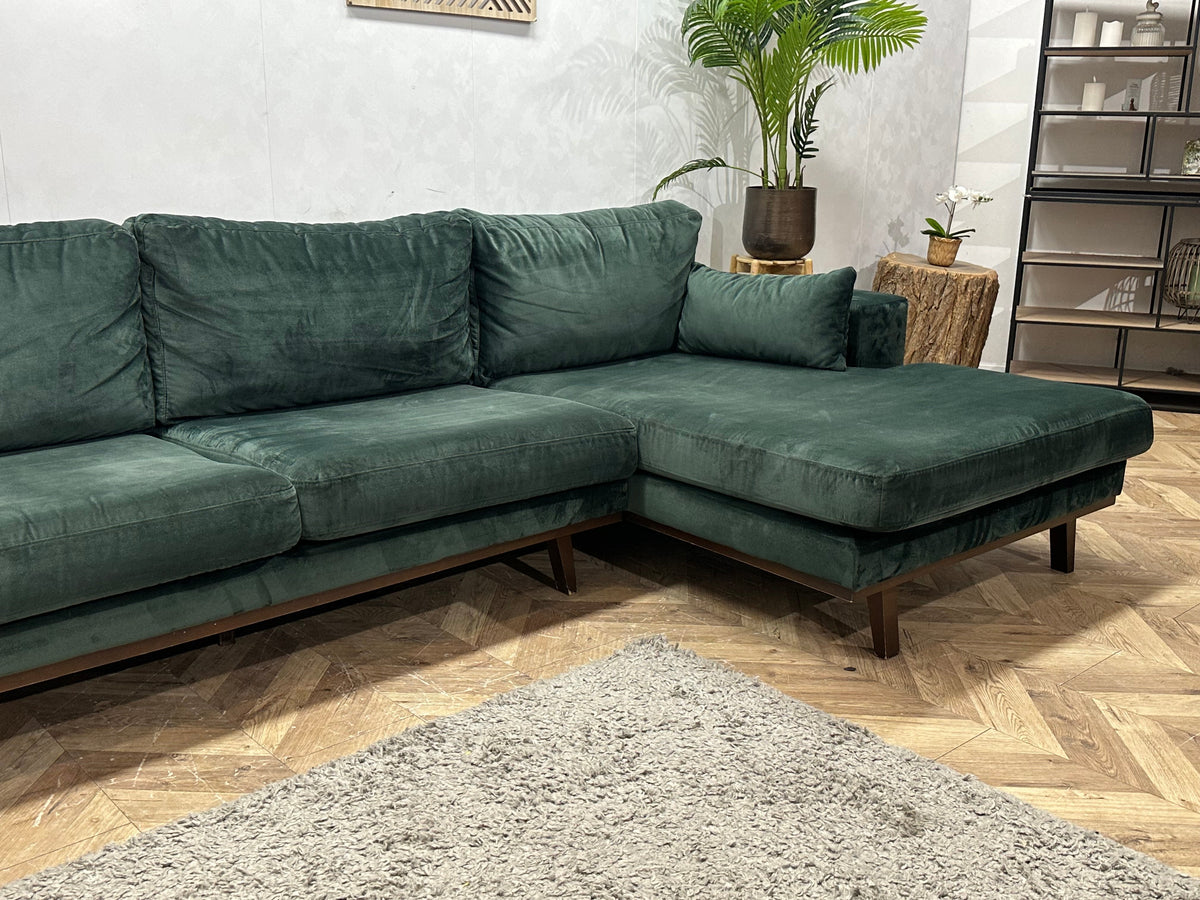 Groene Velvet Hoekzetel ~ Losse Kussens Met Afneembare Hoezen
