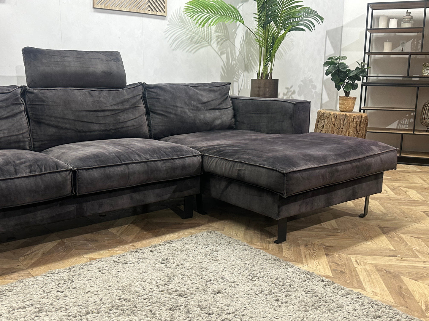 Antraciet Velvet Hoekzetel ~ Losse Kussens Met Afneembare Hoezen