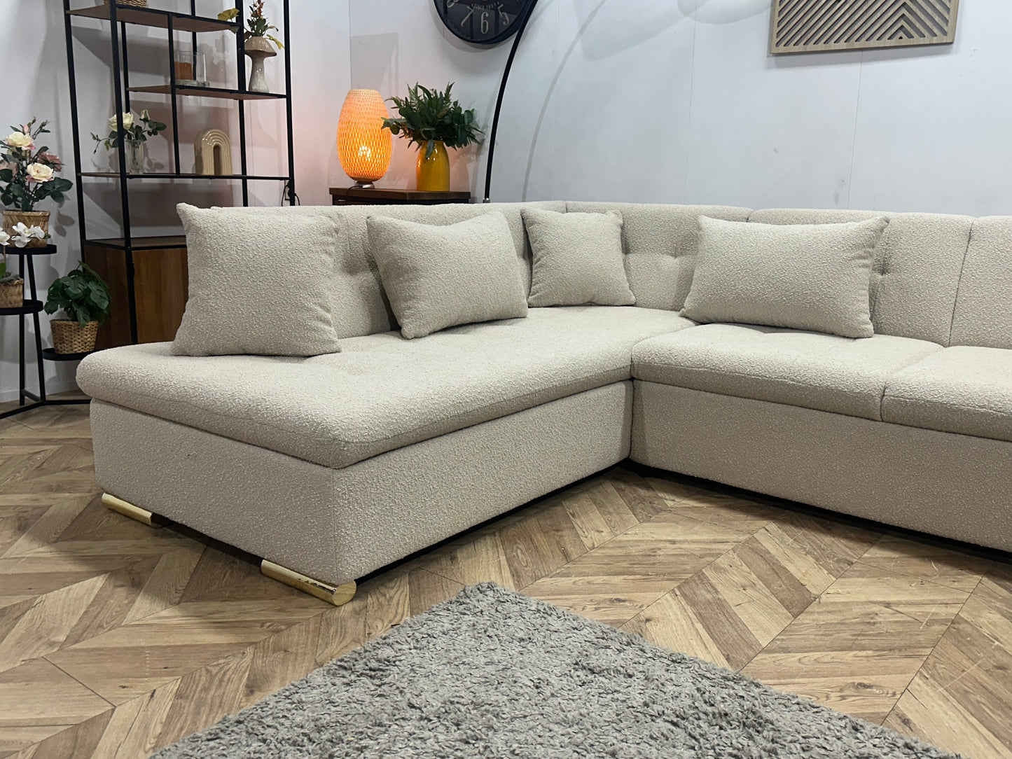 !Showroommodel! Witte/Crème Bouclé Stoffen U Zetel