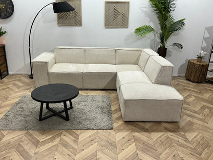 !Showroommodel! Witte/Crème Bouclé Stoffen Hoekzetel
