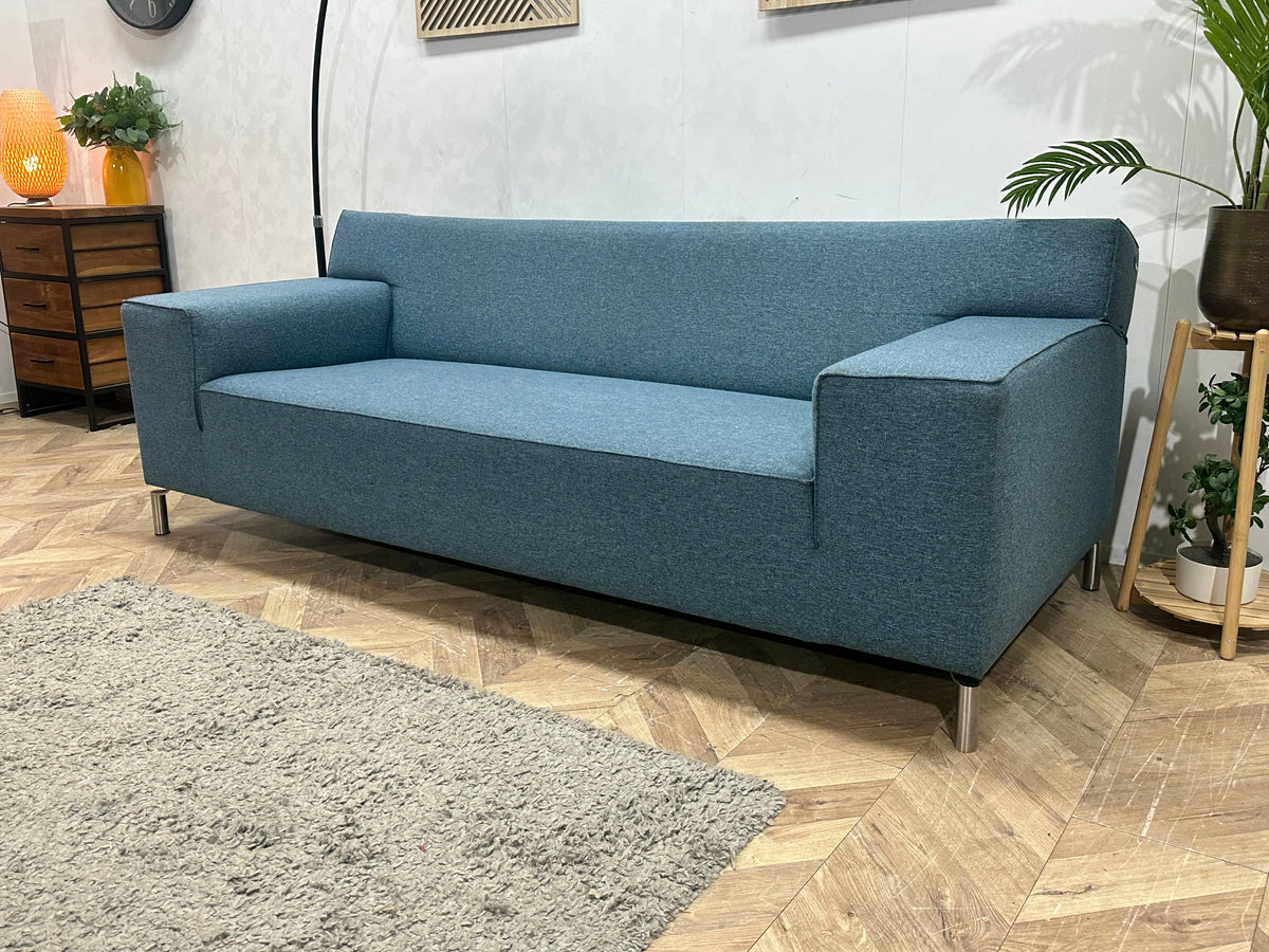 Blauwe 2.5-Zits Zetel Inc Hocker ~ Vaste Kussens