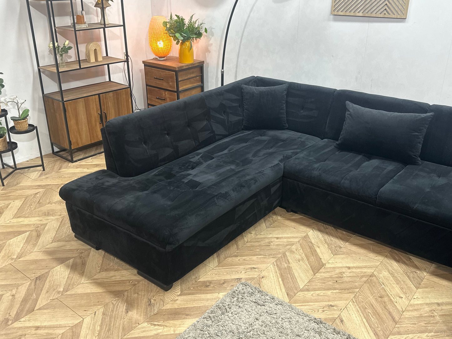 !Showroommodel! Zwarte Velvet U Zetel
